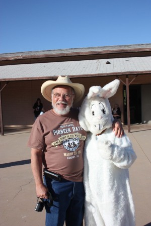 Kearny Mayor Sam Hosler with the Easter Bunny.