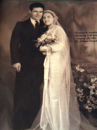 Mollie and her husband at their wedding day.